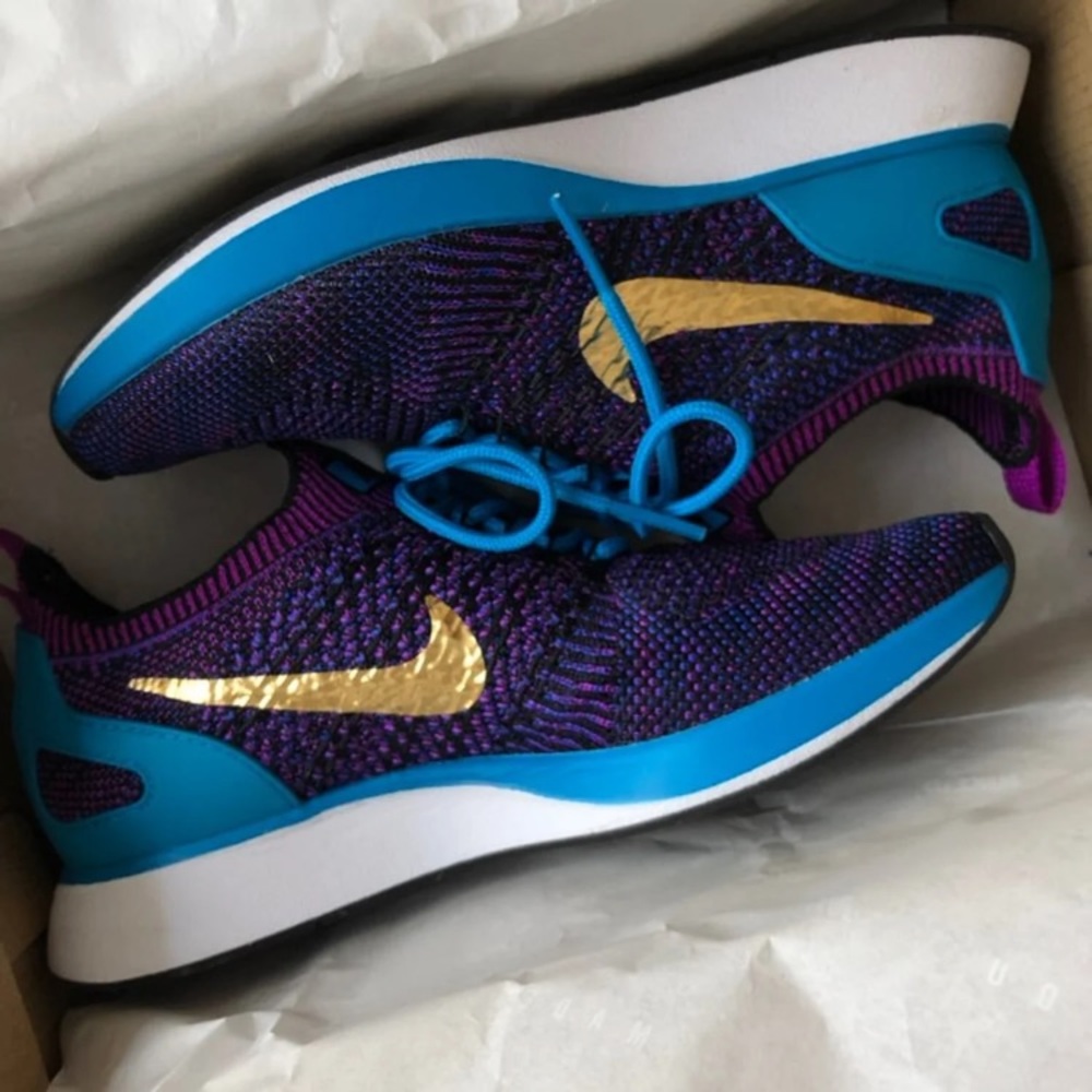 CUSTOM NIKE MARIAH FLYKNIT. SIZE 5